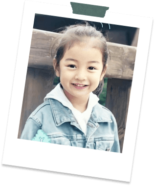 A childhood photo of Jihyo